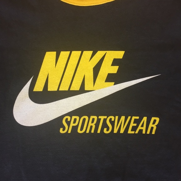 🥵NIKE RINGER TEE🥵 - Picture 2 of 3